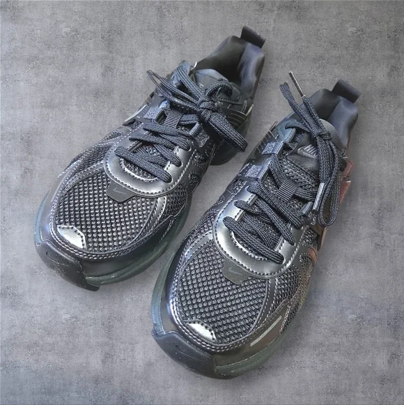 Nike V2K RunBlack Dark Smoke Grey New In Box Athletic Sneakers Size 7.5 Mens